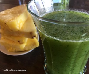 Detoxing Pineapple Smoothie