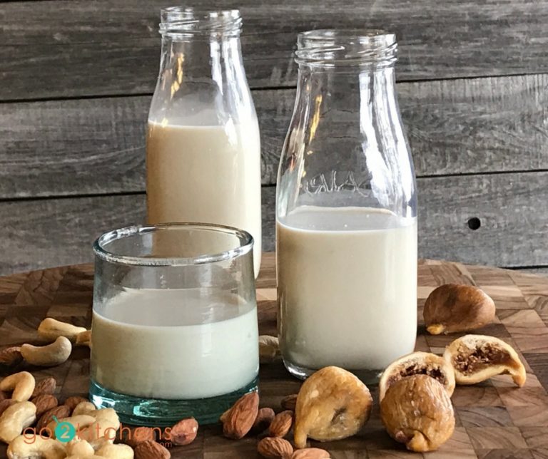 Creamy Almond Cashew Milk go2kitchens