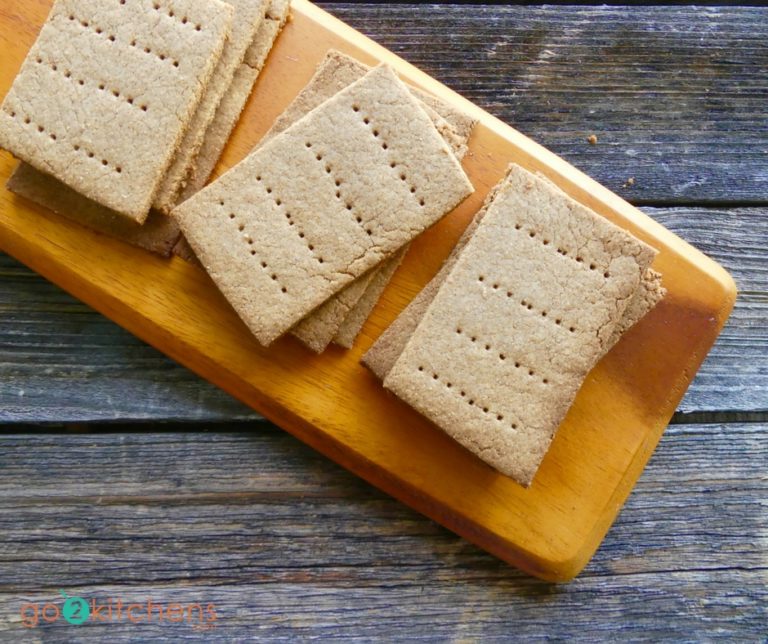 Homemade Cinnamon Graham Crackers go2kitchens